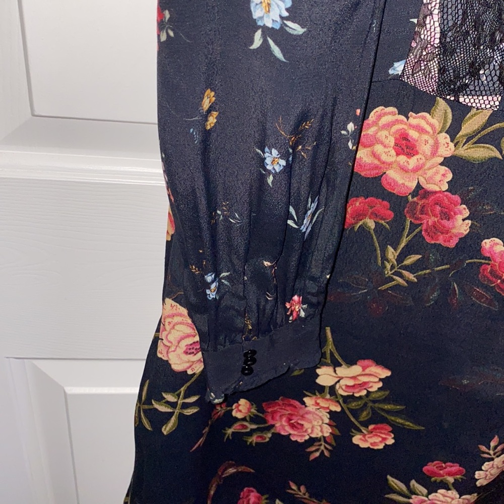 Dress - Picture 5 of 5